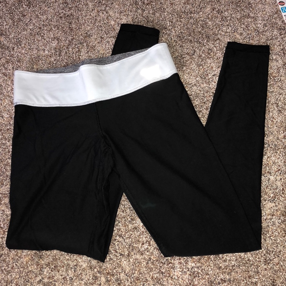 VS pink leggings